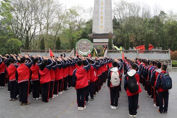 美太空军称“中俄正研发反卫星武器” 中方回应